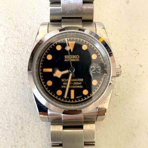 Seiko Explorer Mod Mens Mechanical Watch.